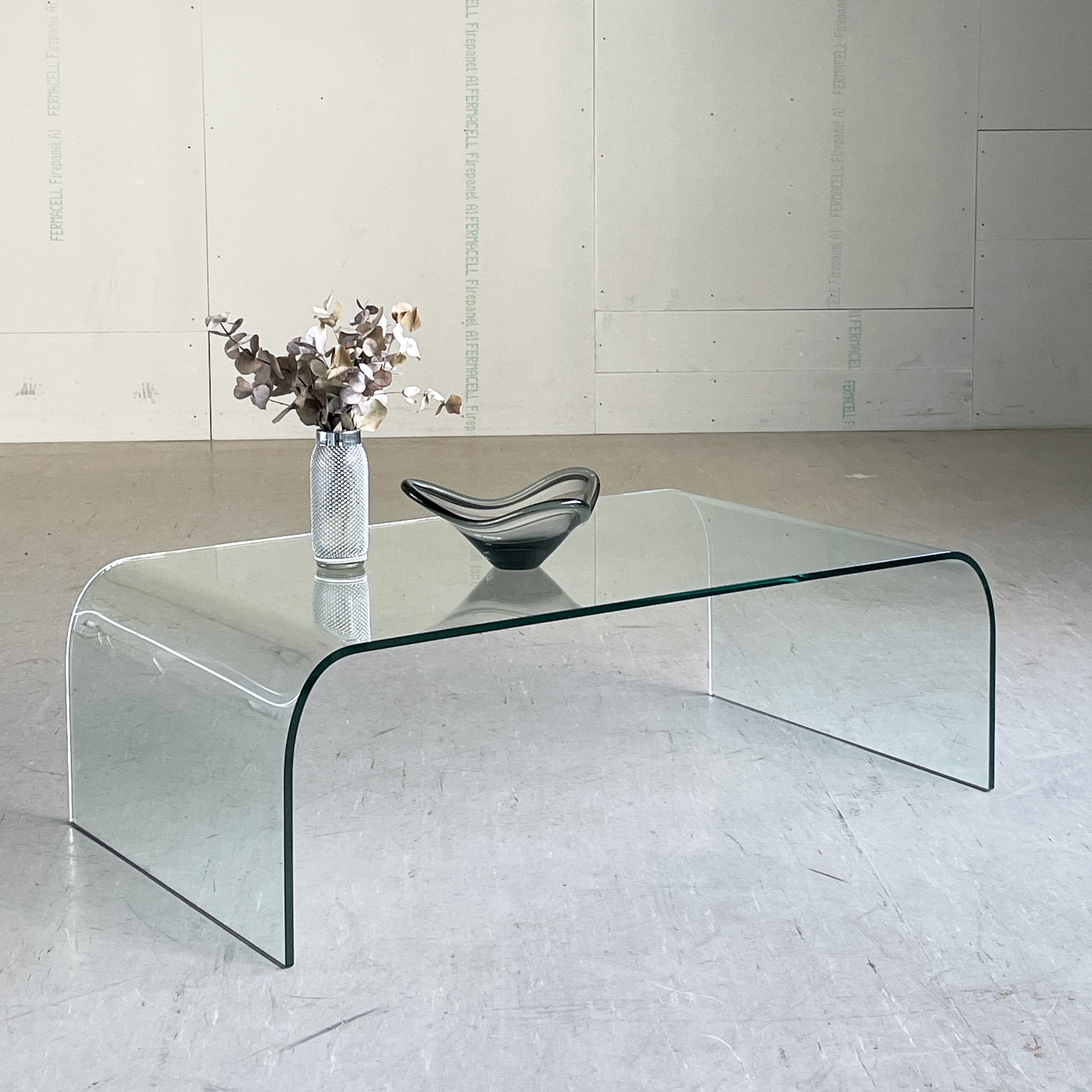 ModernEra_Glas_Salontisch_4378.JPG