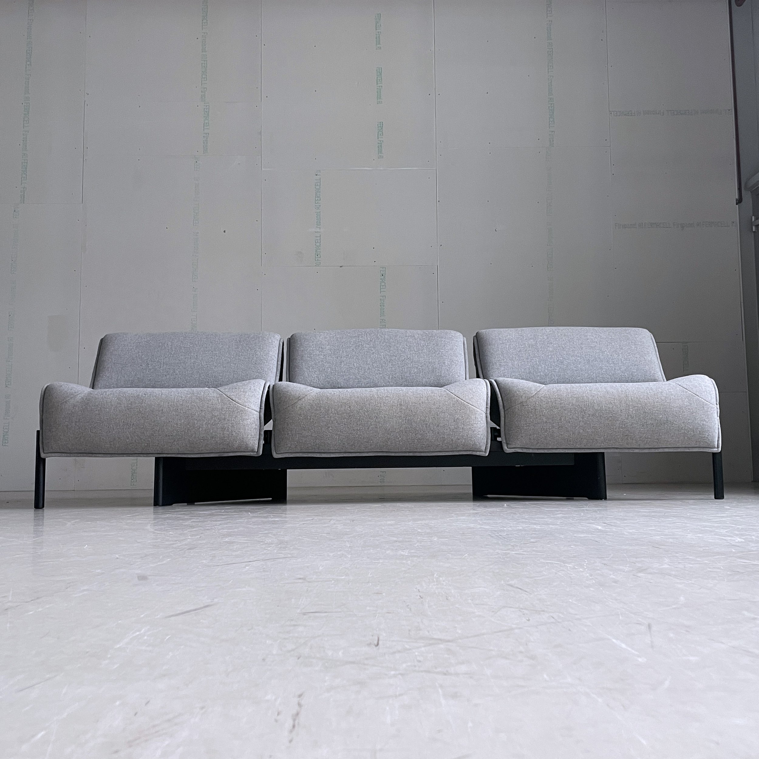 ModernEra_Cassina_Sofa_Vico_Magistretti _5249.jpg