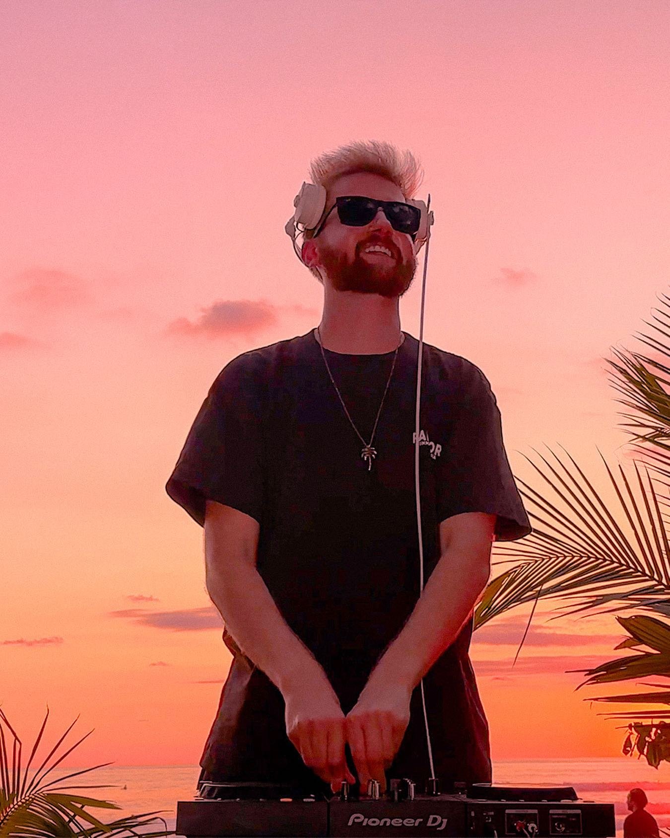 new costa rica summer vibes mix out now 🌴🌅
watch now on my youtube + link in my bio ❤️