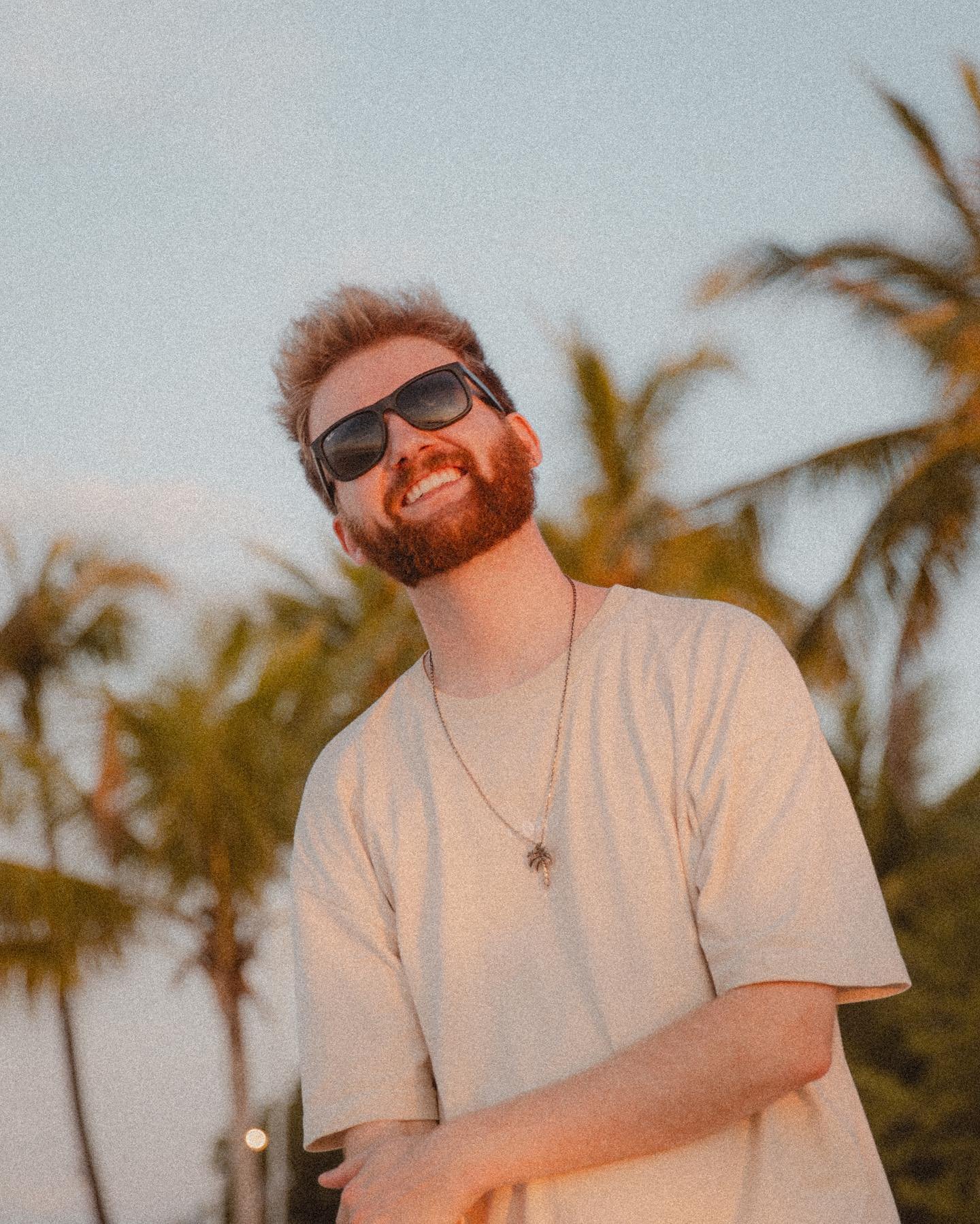 Super happy with all your amazing feedback to my new song LONELY ❤️❤️ I made the song in germany, premiered it in thailand and filmed the music video on the maldives&hellip;. wtffffff is life 🙃🤯
Stream it now everywhere and add it to your playlist 