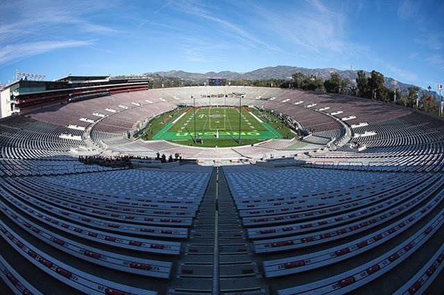 Game Day
#goducks #rosebowl