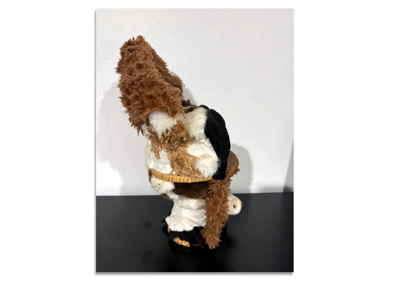 Adriazal_chair_sculpture_2_sideview.jpg