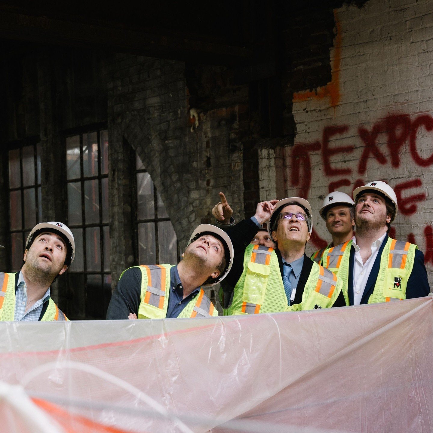 Exciting progress is underway at our future Upper School building! Construction is advancing seamlessly and according to plan, with the community treated to hard hat tours to witness the space firsthand. ⁠
⁠
As we proudly raise the roof, discover mor