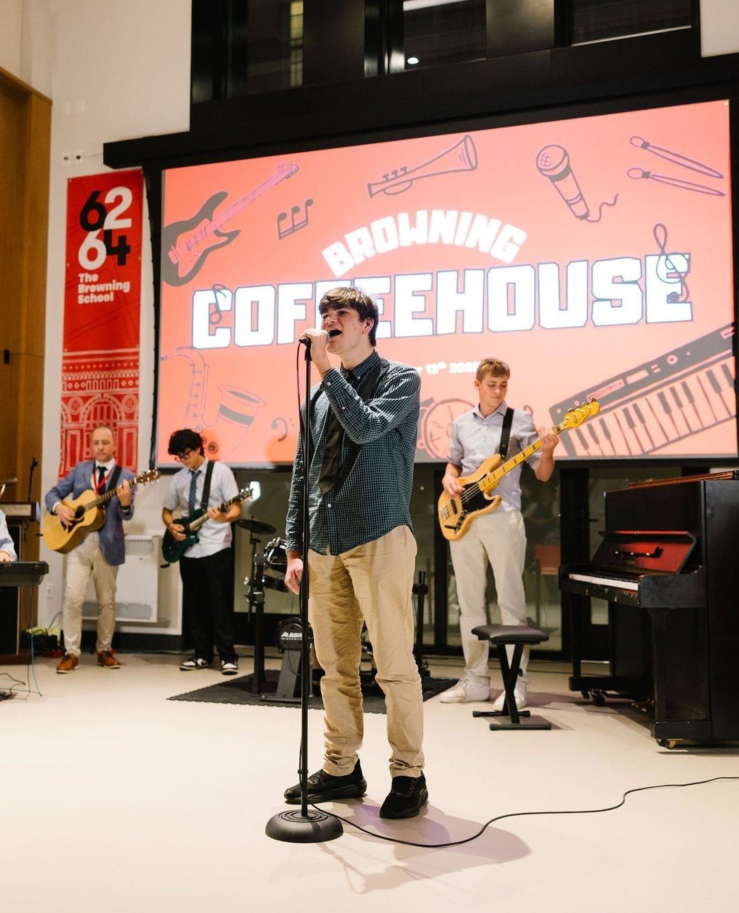 Our first Coffeehouse of the year hit every note&mdash;from Bach, Beethoven, and Chopin to Keane, Foo Fighters, and Radiohead! ⁠
⁠
Middle and Upper School musicians (and even our faculty!) lit up the 64 Commons with performances that spanned genres, 
