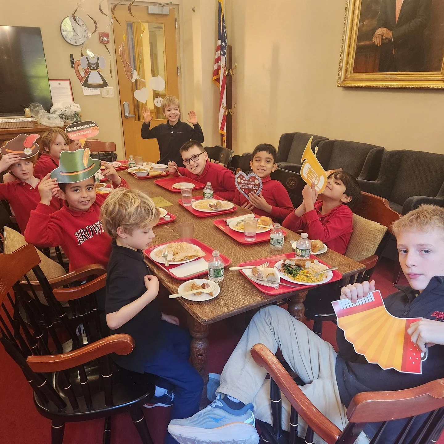 Lunch Bunch German Heritage Celebration! 🇩🇪⁠
⁠
The EPSI Office recently hosted a student-requested Lunch Bunch where students and faculty enjoyed sauerkraut, sausage, and pretzels while sharing family ties, travel memories, and love for the languag