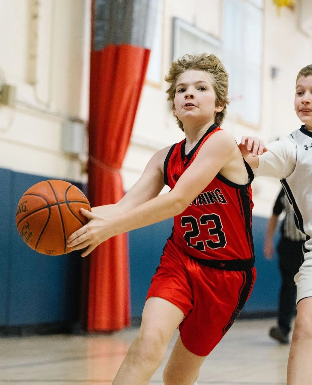 The Panthers are on fire across winter sports, highlighted by teamwork, growth, and competitive spirit!⁠
⁠
🏀 Varsity Hoops earned two strong wins over UNIS and Lyc&eacute;e, led by freshman point guard Will B., with impactful performances from Xavie