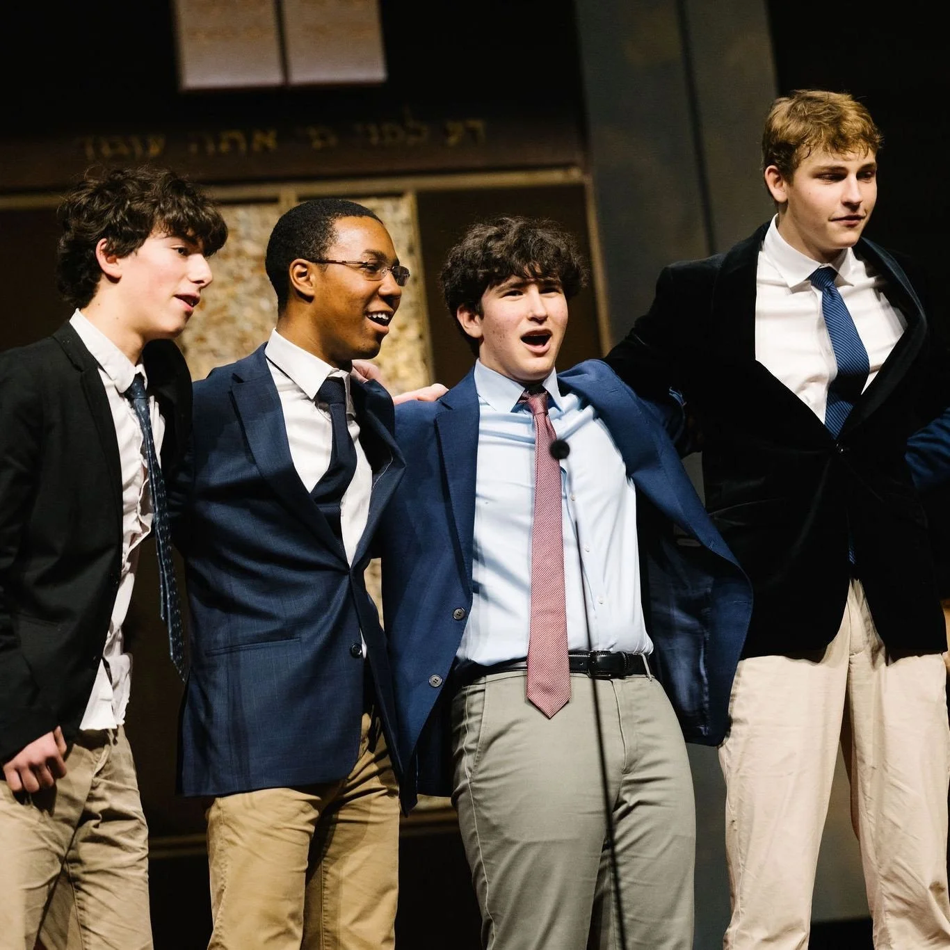 Songs for the Season 🎶 Our Holiday Program filled Temple Emanu-El with music, readings, and performances from students across every grade. ⁠
⁠
From traditional favorites to contemporary classics, the event celebrated winter, generosity, and communit