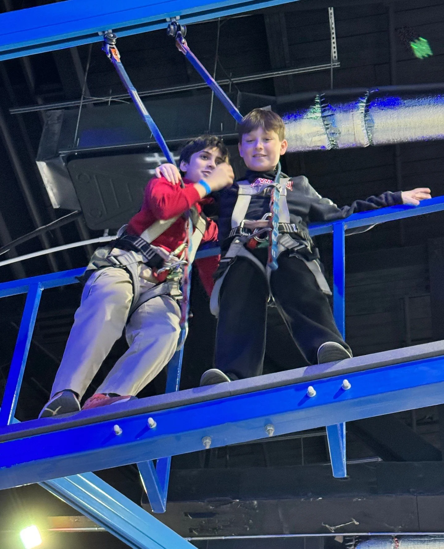 Grade 6 took on Brooklyn&rsquo;s ultimate challenge course at @Area53NYC Adventure Park, and rose to the occasion!⁠
⁠
From ropes courses and rock climbing to zip lines, skating, and foam pits, our students pushed themselves, supported one another, an