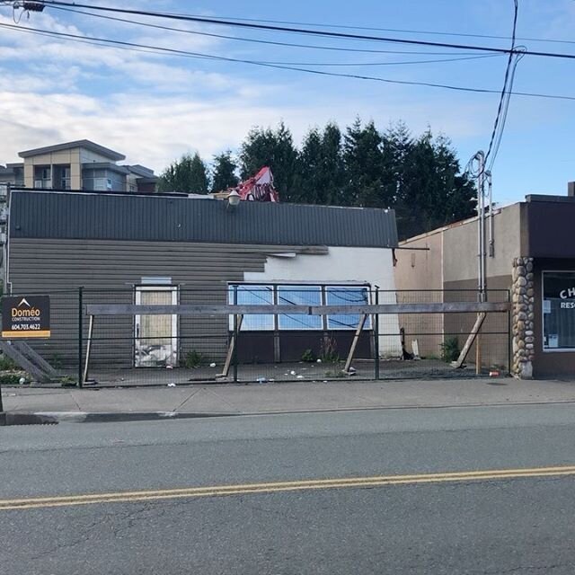 Made quick work of this small  building in downtown chilliwack.  @kerkhoffexcavating @valleywasteandrecycling.  New commercial space design by @gulikerdesign .
.
.
.
#buildingdemolition #domeoconstruction #generalcontractor #edgewholesaledirect