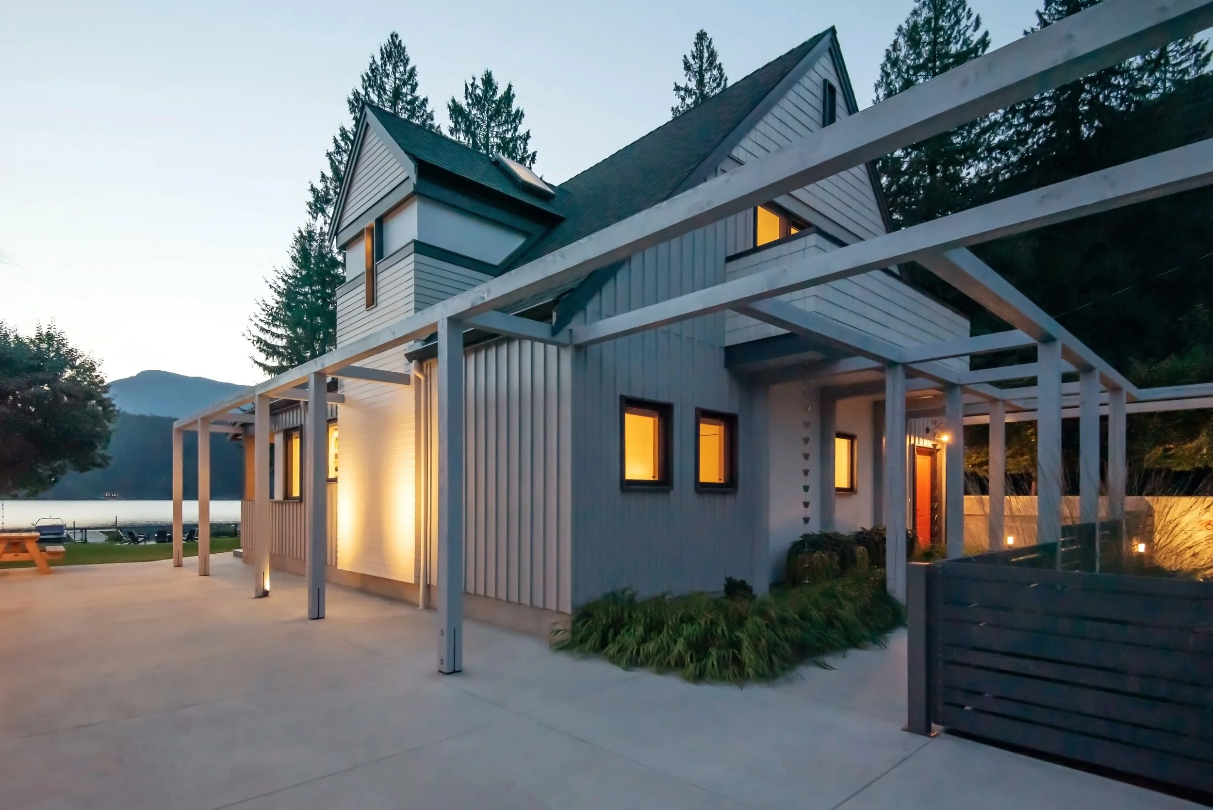 Kawkawa Lake House (4).jpg