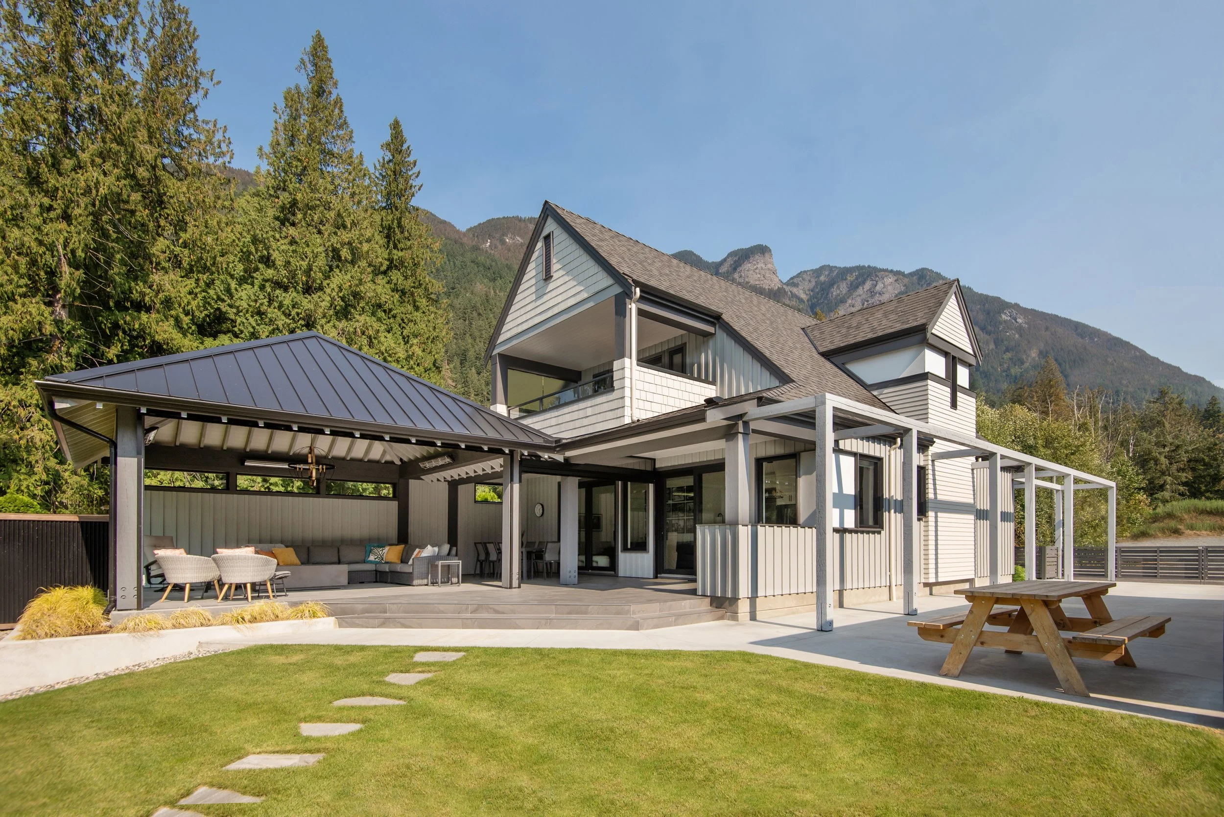 Kawkawa Lake House (11).jpg