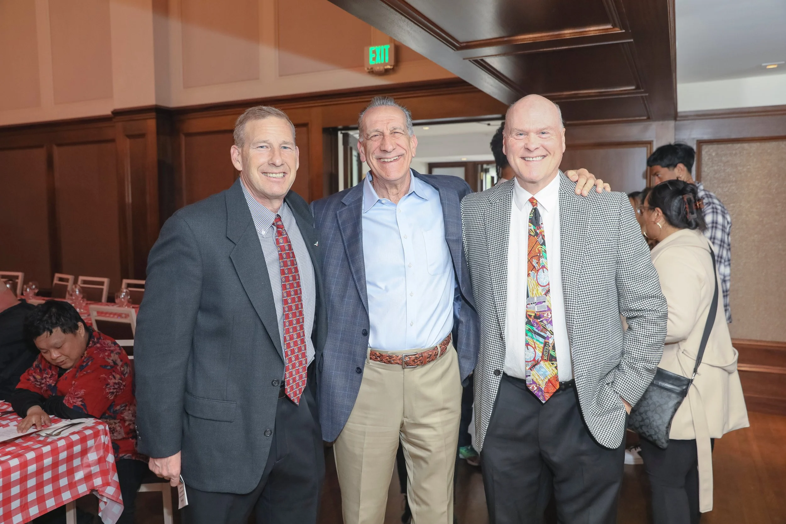 2025 SFIAC Sports Awards Banquet Dinner - 1017 2.jpeg