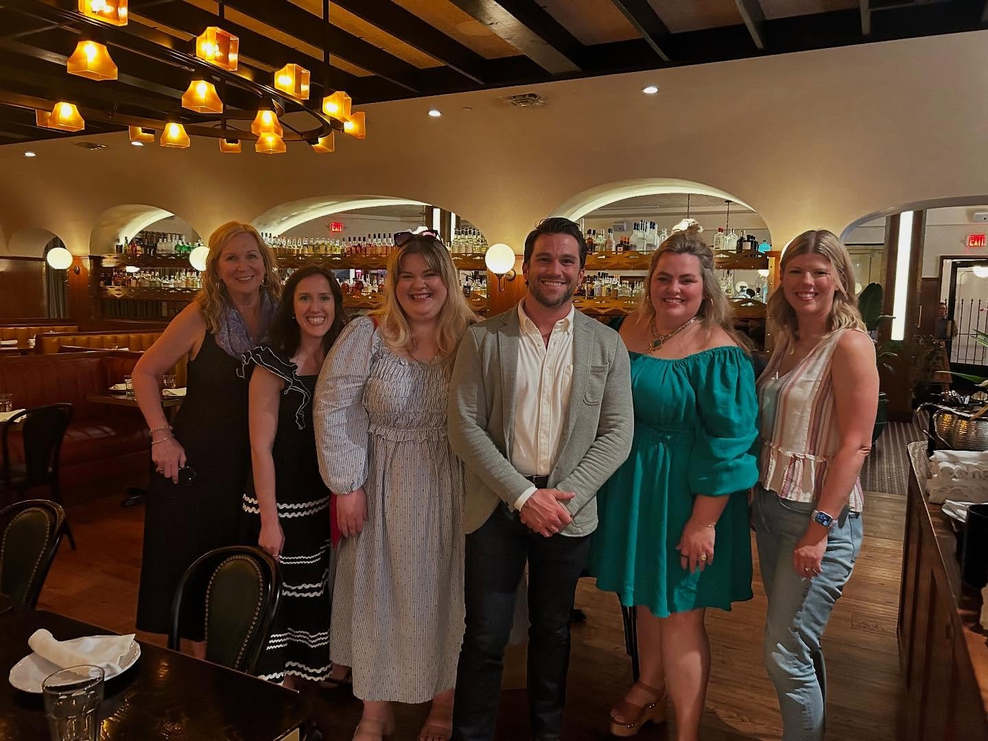 @mattersurfaces dinner in Dallas with @maxwelltell and some friendly faces joining in on the fun&hellip; 

@laurenbrewer 
@liketotallylaura 
@saradement