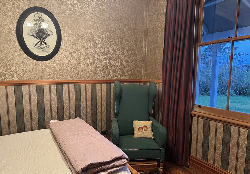 Mountain River Room