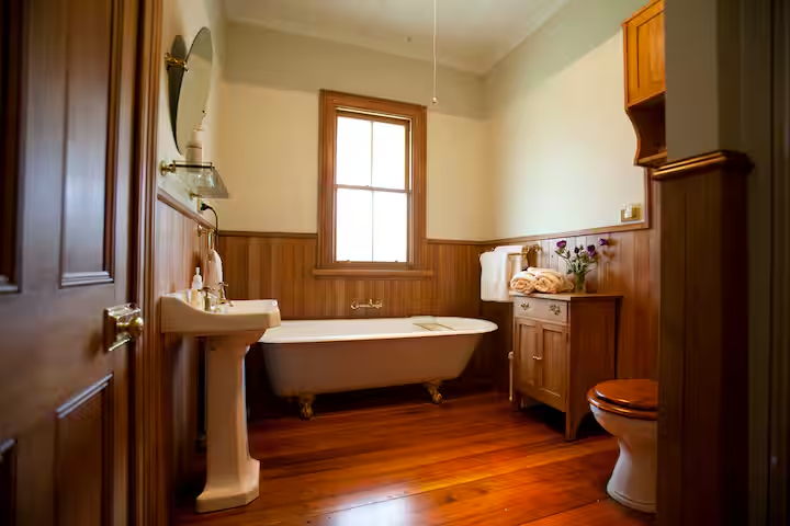 Luxury Vintage Bathroom