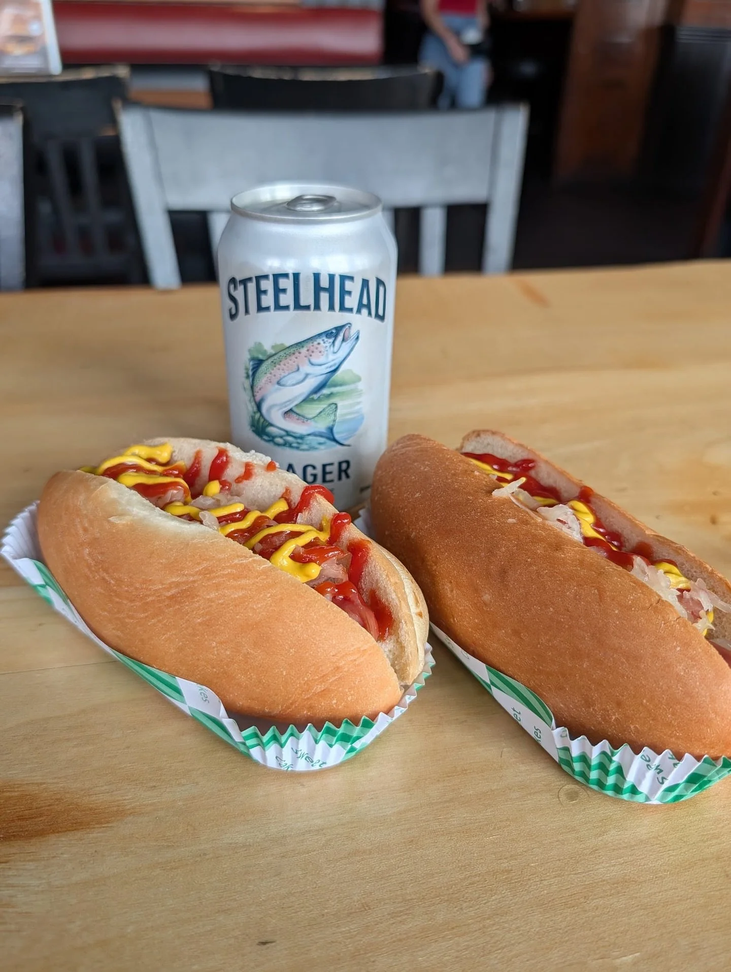 Today&rsquo;s a good day for a loonie dog 🌭 come and get them every Blue Jay&rsquo;s game ⚾️ 

#downtown #victoria #bluejays #bluejaysgame #hotdogs #hotdog #viceats #victoriabc #victoriarestaurants #downtownpub #gameday #gamedayspecials