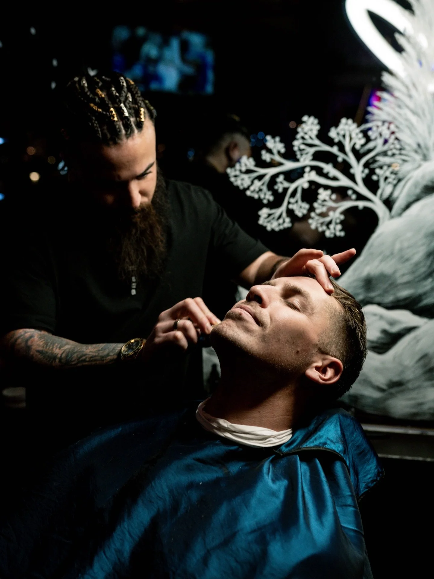 Movember stash bash is TONIGHT 💈✂️ cover by donation at the door, live auction, silent auction, live music, hot shaves &amp; MORE ❤️&zwj;🔥

#downtown #victoria #livemusic #gamenights #victoriaevents #musicbingo #coverbands #foodspecial #vicfoodie #