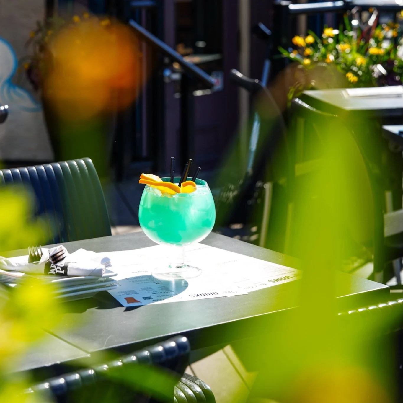Diving into patio SZN☀️🤿

Sip on our signature cocktail 🐠*bowls 

Make a splash with the perfect blend of refreshing and fun💦🍹

Available all summer 🏖️ 
 

#victoria #yyj #yyjfood #patioseason