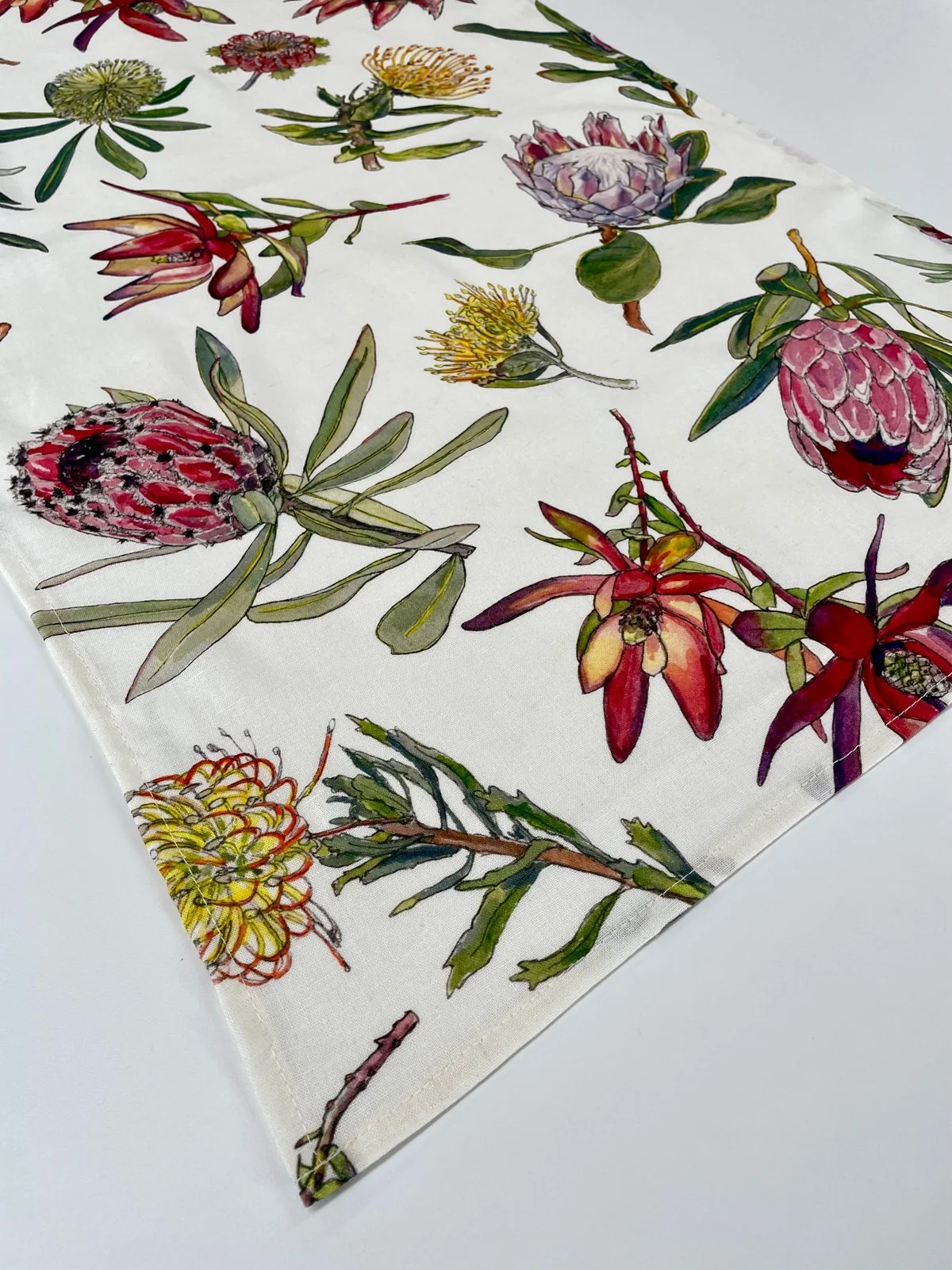 protea-medley-tea-towel-close-up.jpg