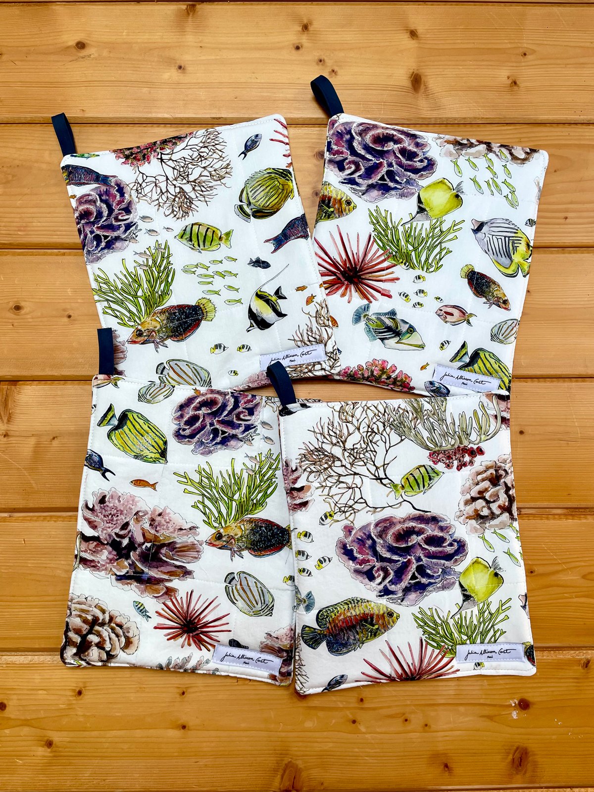 tropical-fish-pot-holder-group.jpg