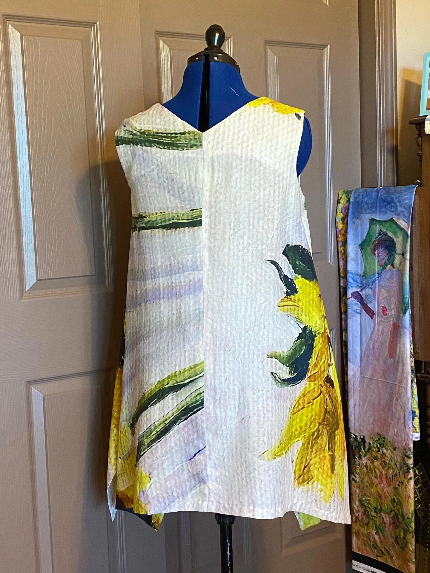 Linda Bright sunflower top 3.JPG