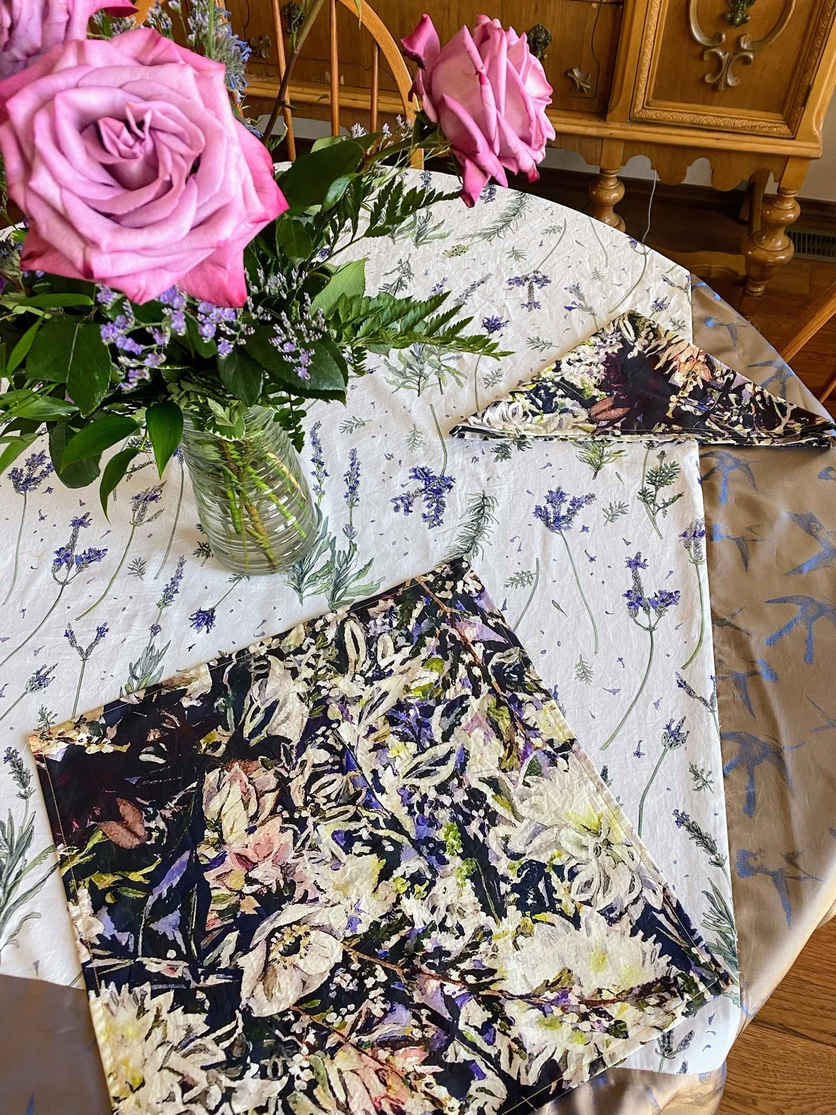 Linda-Bright-lavender-table-cloth-2.jpg