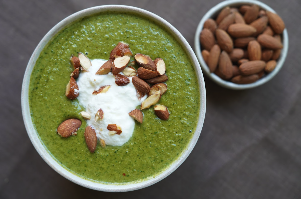 Almond, Kale &amp; Broccoli Soup