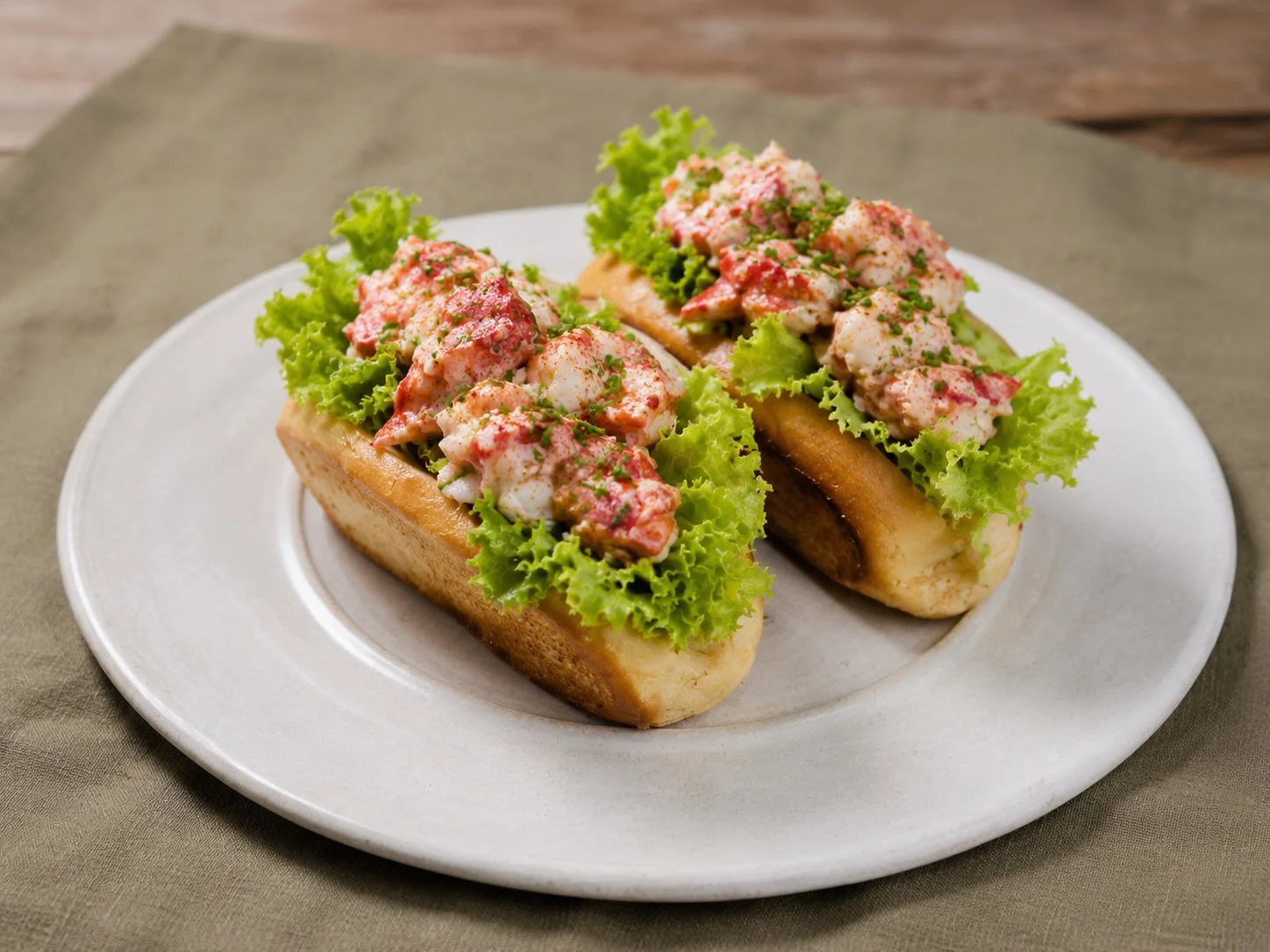 Raes Lobster Roll