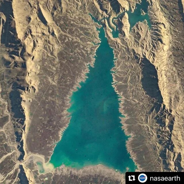 That&rsquo;s Kurdistan on NASA ⬆️ 🎄 #Repost @nasaearth
・・・
O Christmas Tree! from Space
✨
Looking down from space, features on Earth appear in many familiar shapes&mdash;and Lake Dukan just happens to look like a Christmas tree.
🎄
The first image w
