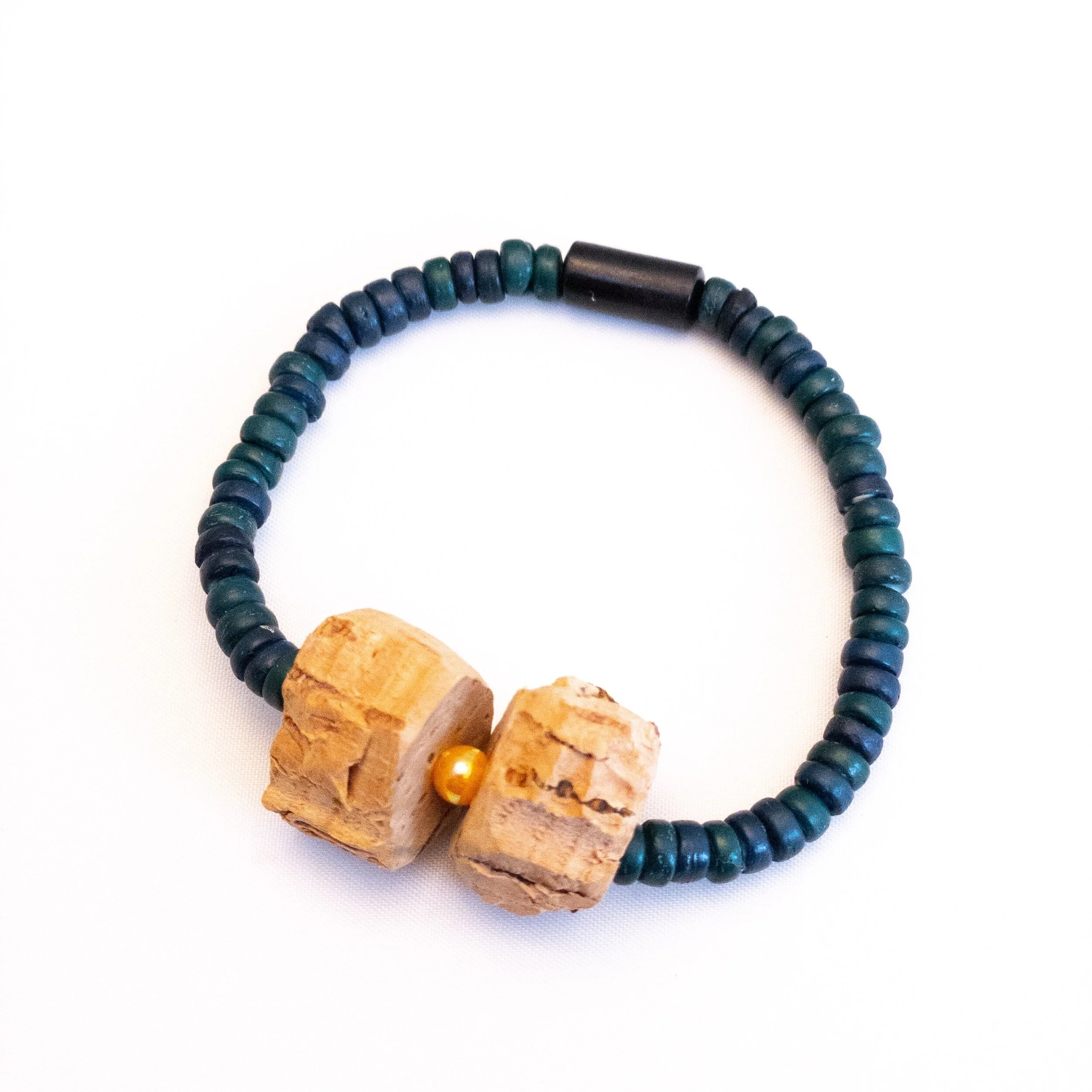 DB365759-BC38-467B-86E9-894E6C850939