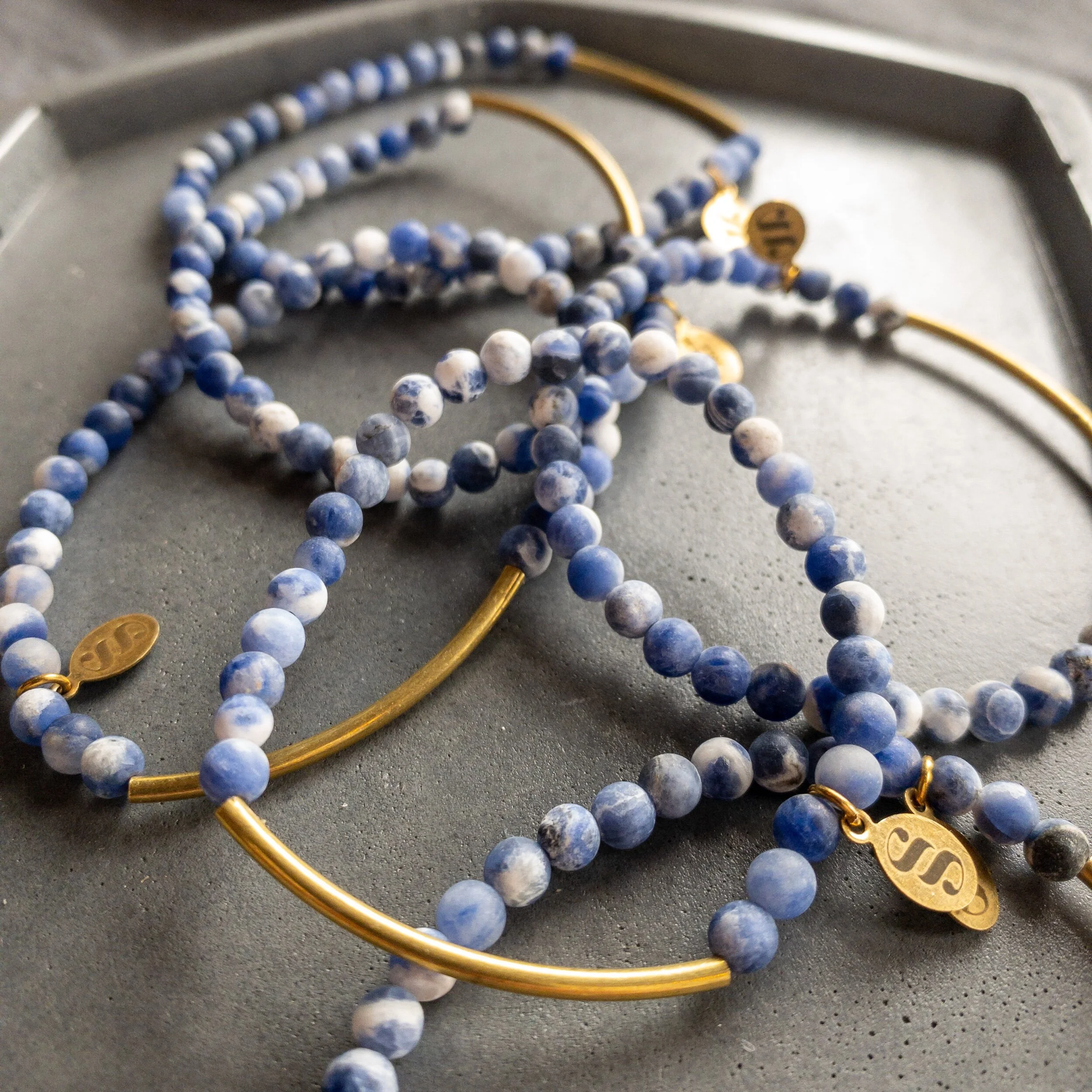 812D42C9-6F1C-47C9-B35E-D4C11F3FACAF