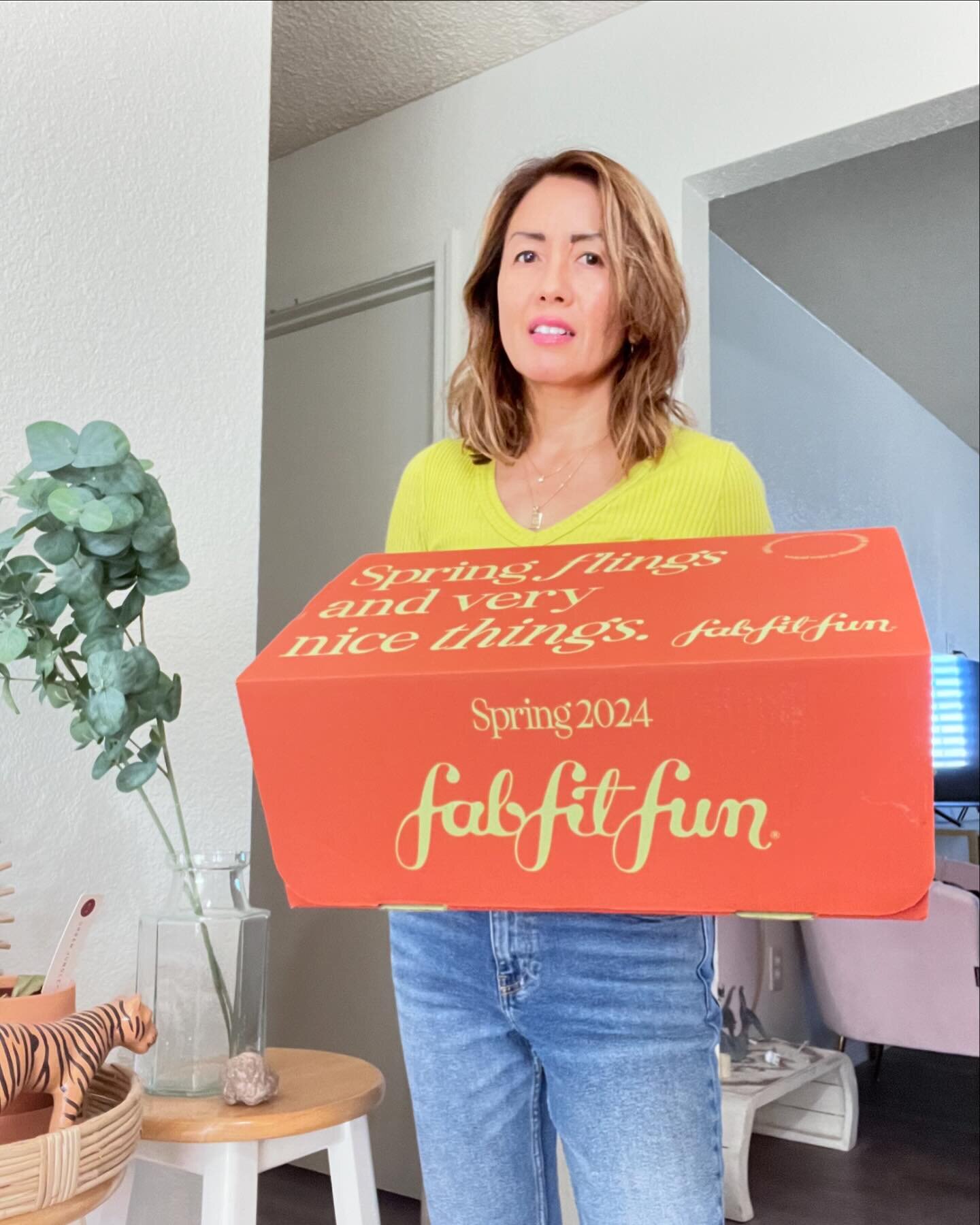 What&rsquo;s in my @fabfitfun Spring Box? Goodies from brands like Beyond Yoga, AG CARE, First Aid Beauty&hellip;
Customize your box with my promo code ⬇️

Annual Subscription Promo (gift with purchase) 

Code: TAM20GIFT

Link: https://fff.me/TAM20GI