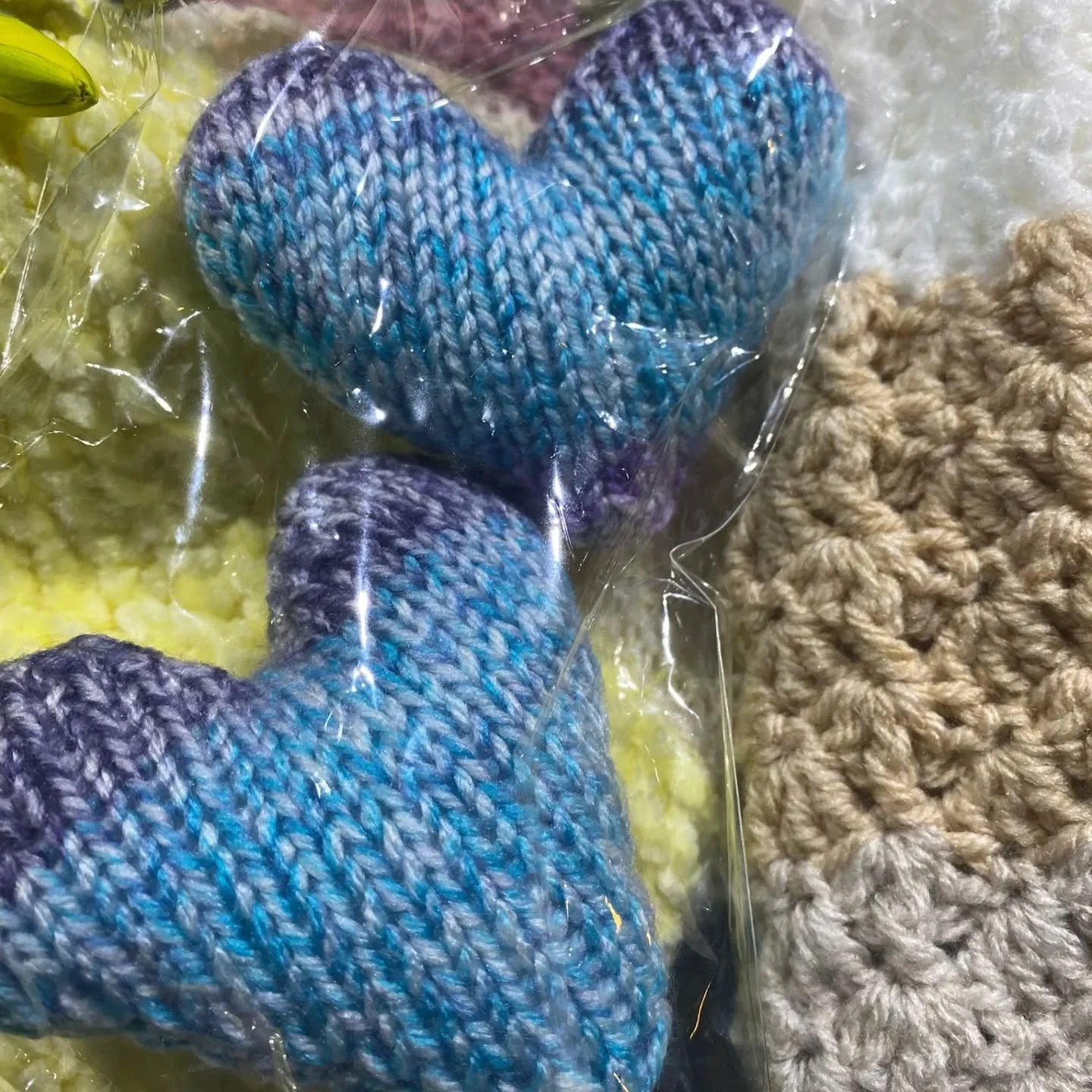 Thank you so so much to the fantastic people at Tilehurst Crafters who again have been making the most wonderful blankets, hats and hearts for us! 

These gorgeous items will make such a difference to so many - thank you so much for your kindness, ti