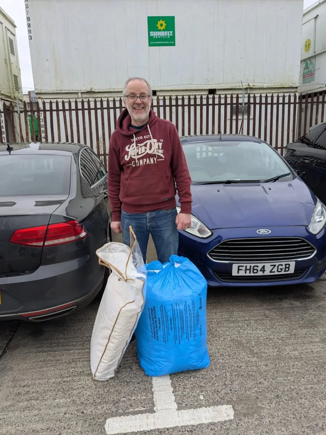 A very huge Thank You to Luke Watson who dropped off loads of duvets and pillows to New Beginnings!

These were very much needed, especially during this time of year. 

Thank you so much 🤗🧡