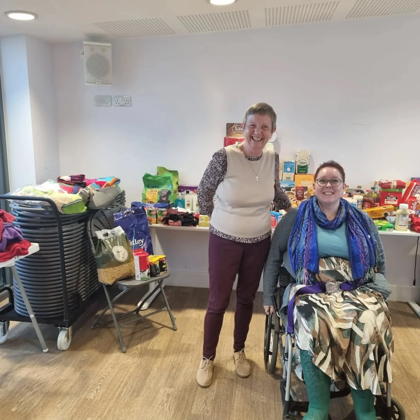 A very big THANK YOU to the wonderful Tilehurst Crafters!

They were holding a raffle and used the proceeds to buy a huge amount of much needed donations for us! 

The Tilehurst Crafters have been supporting New Beginnings for a long time now and we'