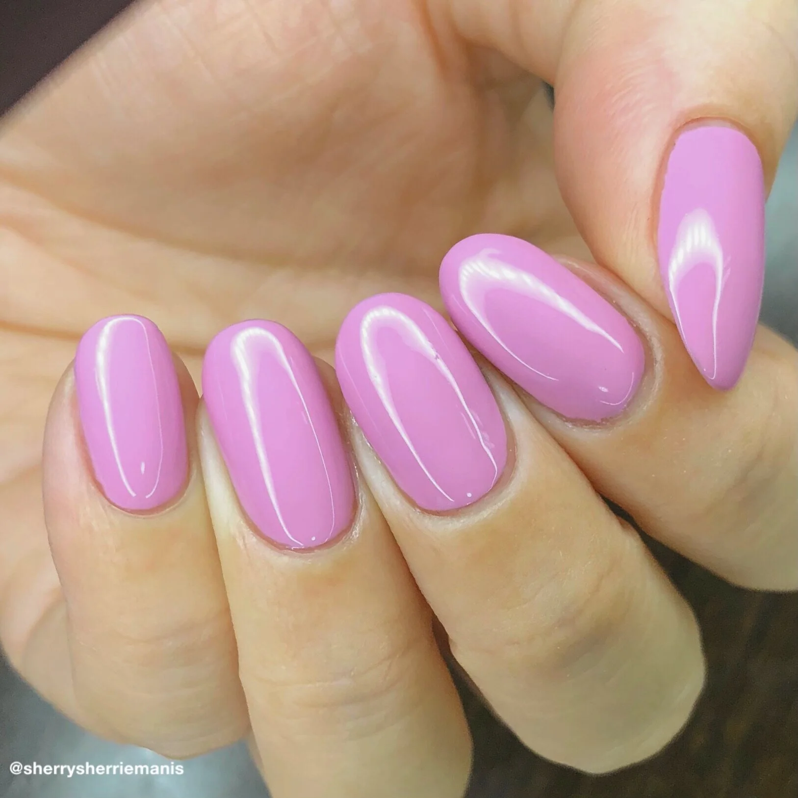 90ACEF16-1671-4467-9157-7557AA92B53F