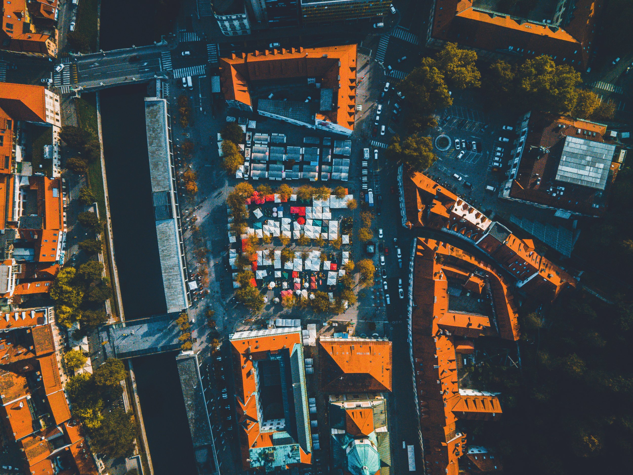   Ljubljana, Slovenia (ISO 200, 4.5 mm,  f /2.8, 1/120 s)  