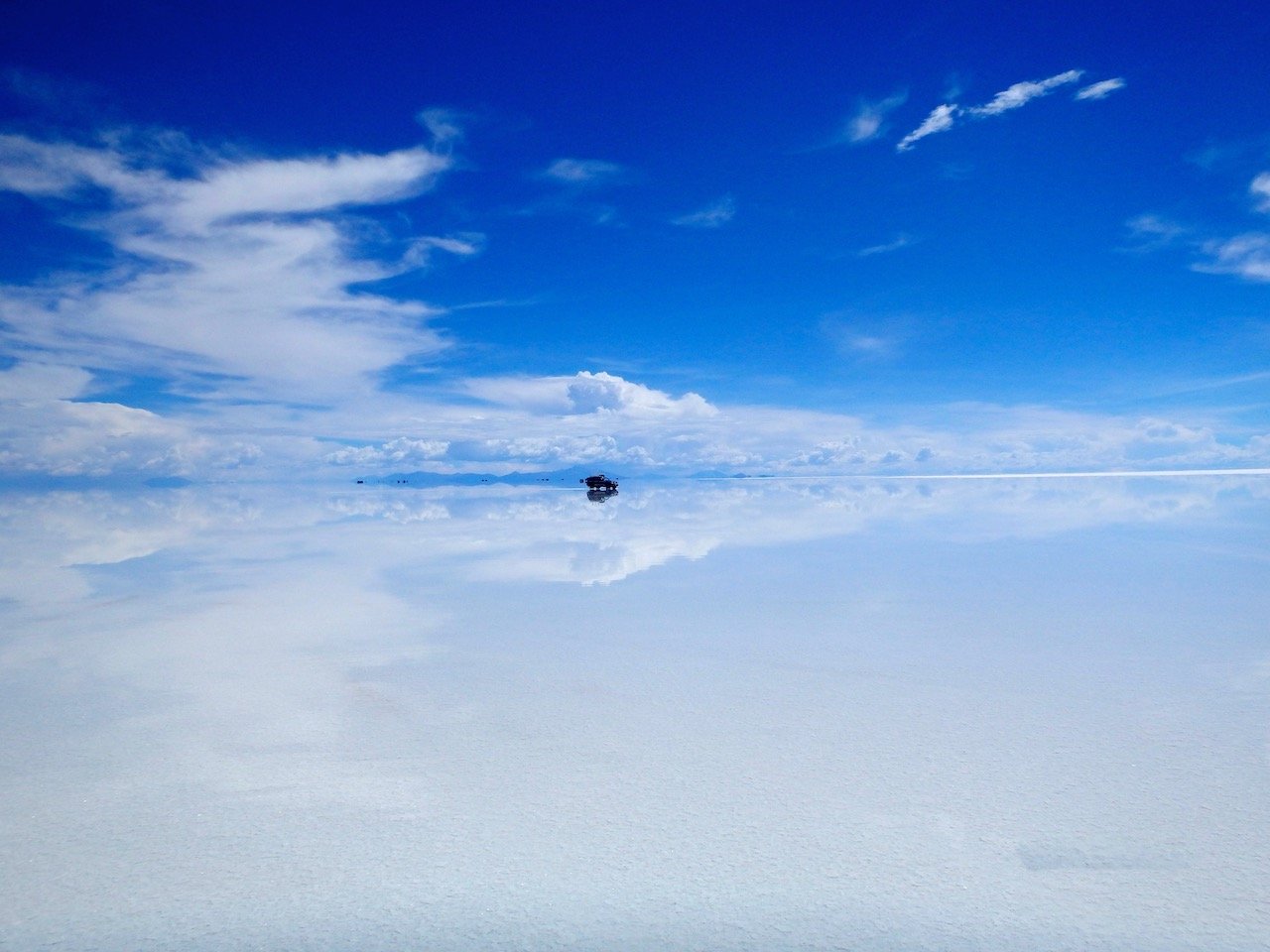   Salar de Uyuni, Bolivia (ISO 125, 5 mm,  f /11, 1/500 s)  