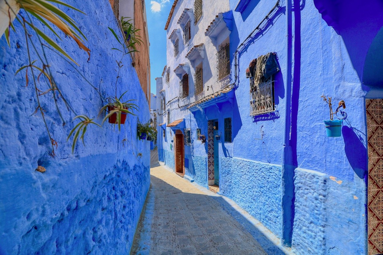   Chefchaouen, Morocco (ISO 200, 10 mm,  f /5, 1/400 s)  