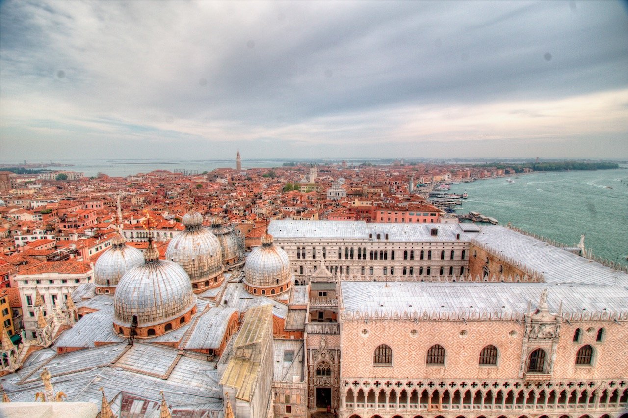   Venice, Italy (View from the Campanile) (ISO 100, 10 mm,  f /11, 1/60 s)  