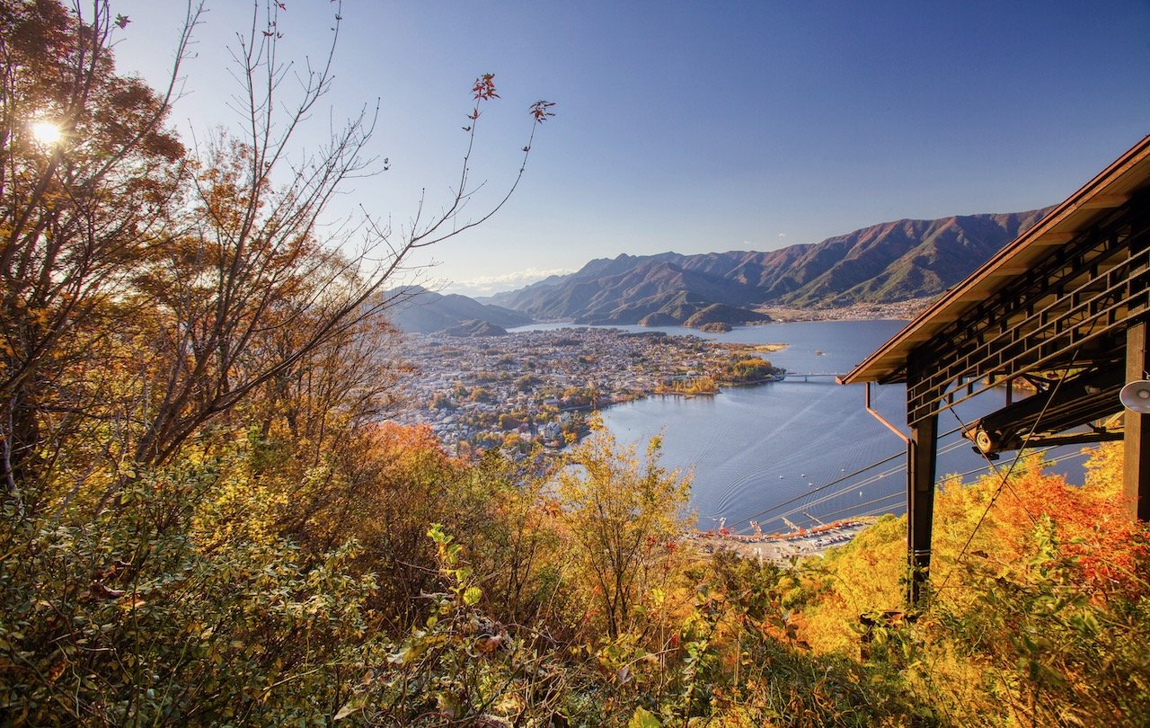   Lake Yamaguchi, Japan (ISO 100, 16 mm, f/8, 1/50 s)  