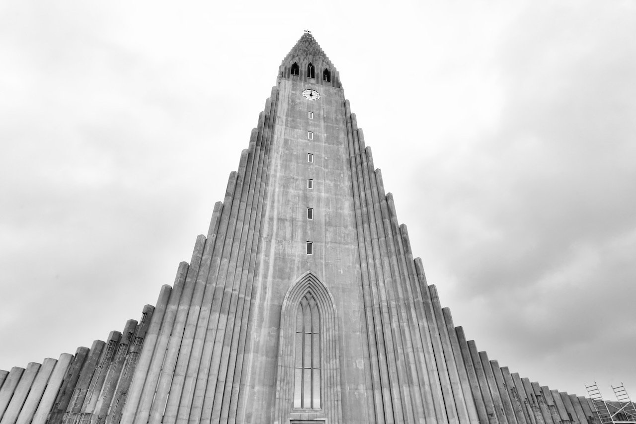   Hallgrímskirkja, Reykjavik, Iceland (ISO 200, 12 mm,  f /25, 1/4 s)  