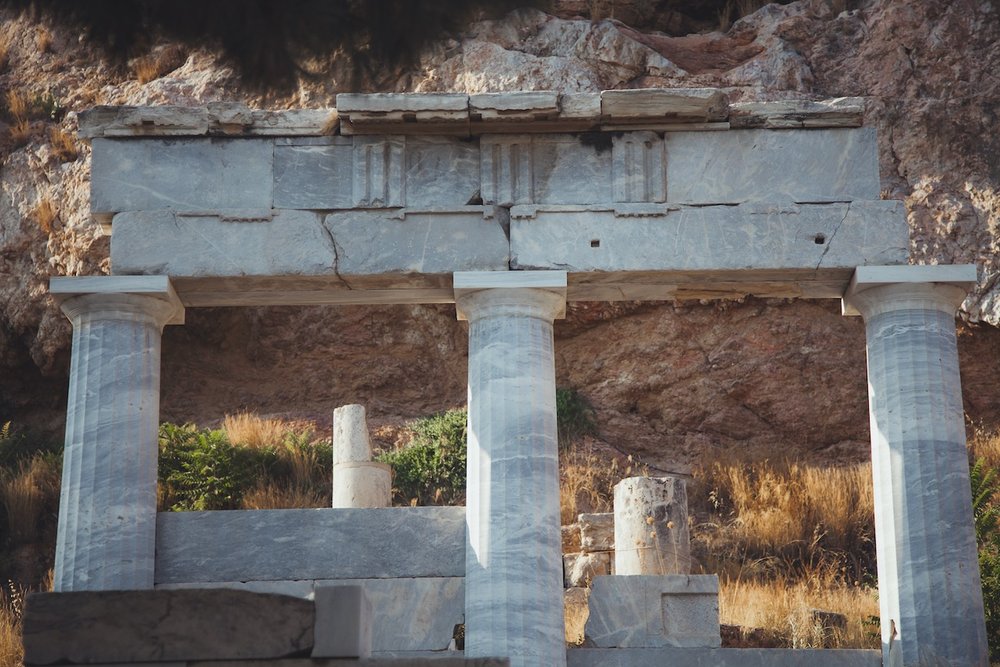   Acropolis, Athens, Greece (ISO 100, 75 mm,  f /4.0, 1/500 s)  