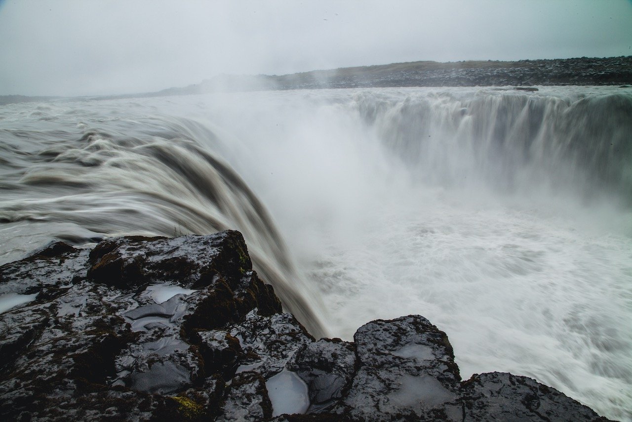   Selfoss Waterfall, Northern Iceland (ISO 100, 24 mm,  f /22, 1/8 s)  