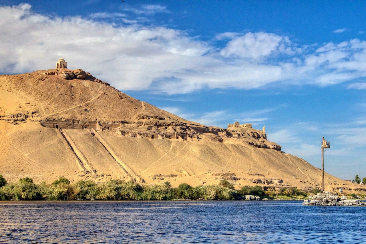   Aswan, Egypt (ISO 1600, 49 mm,  f /11, 1/1000 s)  