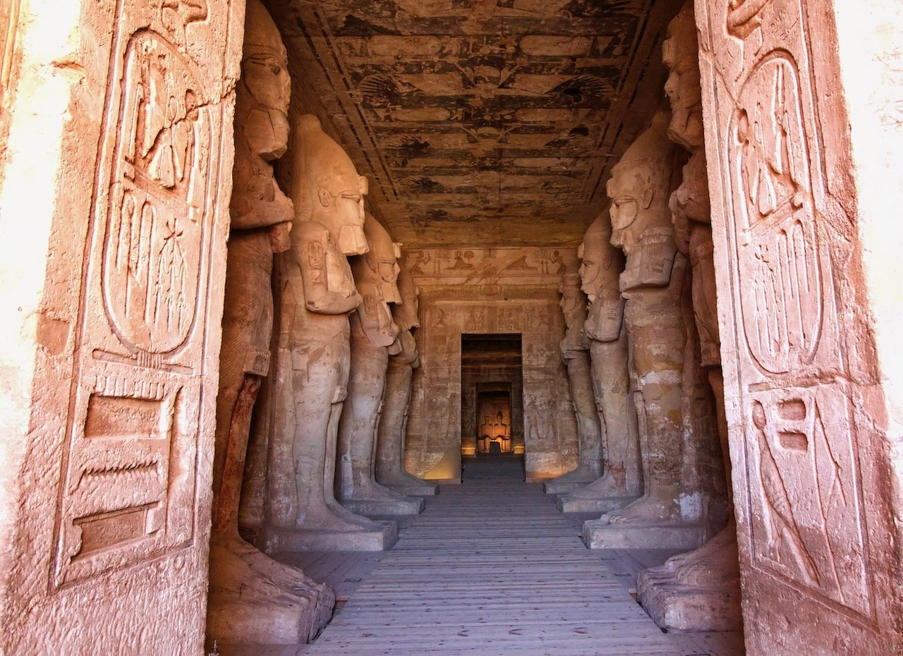   Abu Simbel Temples, Aswan, Egypt (ISO 3200, 15 mm,  f /5.6, 1/100 s)  
