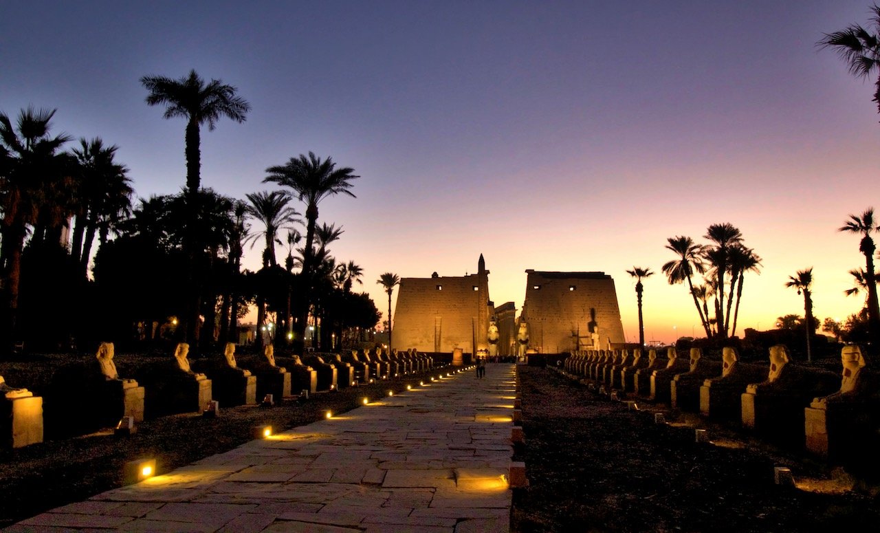   Luxor Temple, Luxor, Egypt (ISO 1600, 18 mm,  f /11, 0.5 s)  