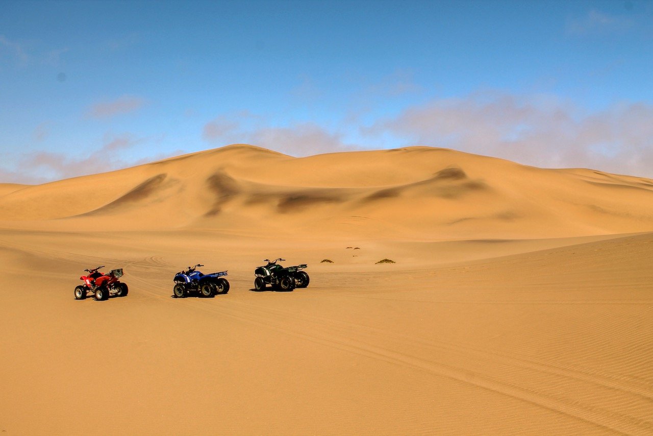   Swakopmund, Namibia (ISO 100, 18 mm, f/11, 1/320 s)  