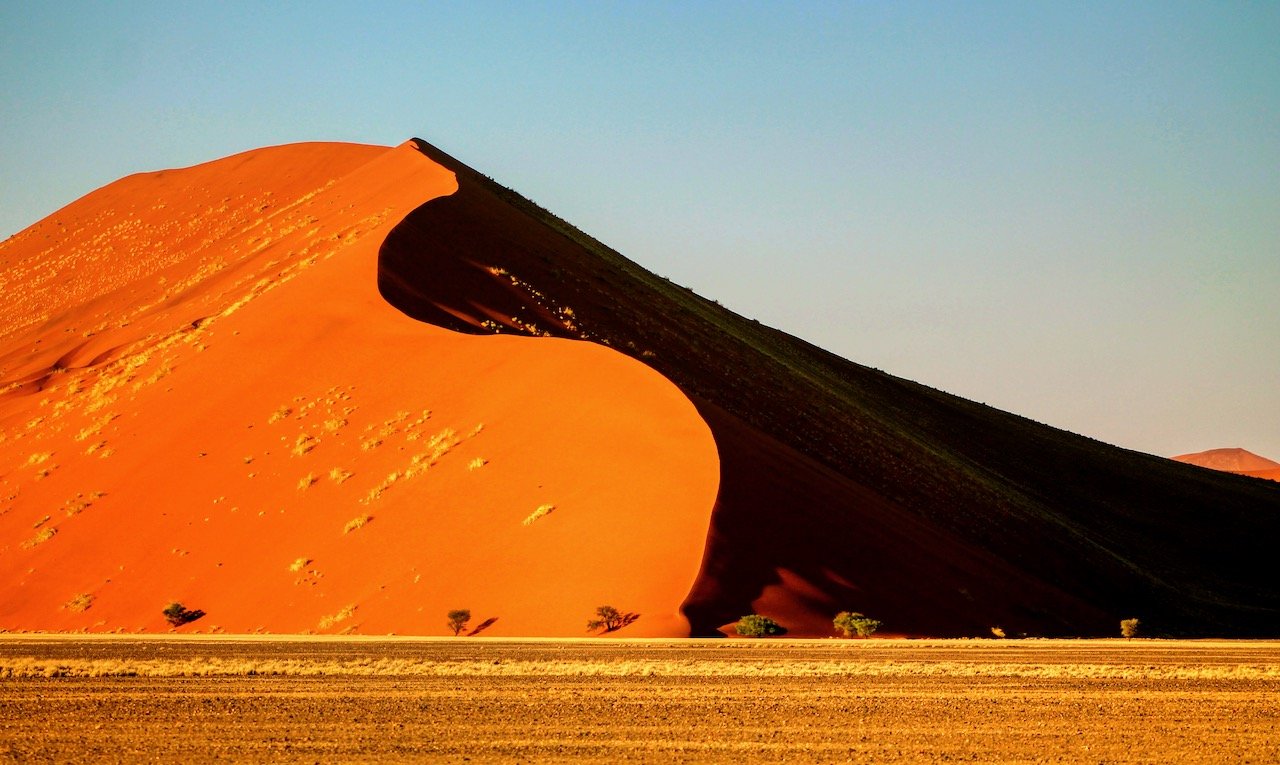   Namib-Naukluft National Park, Namibia (ISO 125, 105 mm, f/4.5, 1/1250 s)  