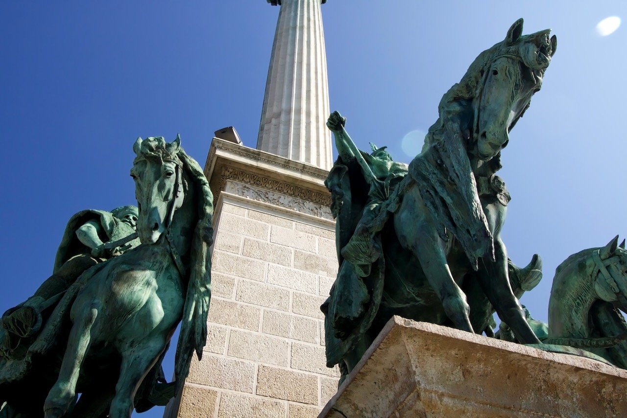   Heroes Square, Budapest, Hungary (ISO 400, 10 mm,  f /11, 1/400 s)  